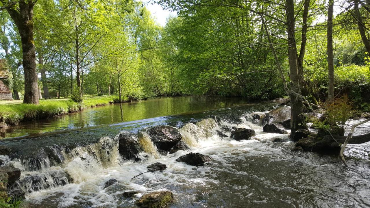 Le Moulin Du Cluzeau Chaillac Exterior foto